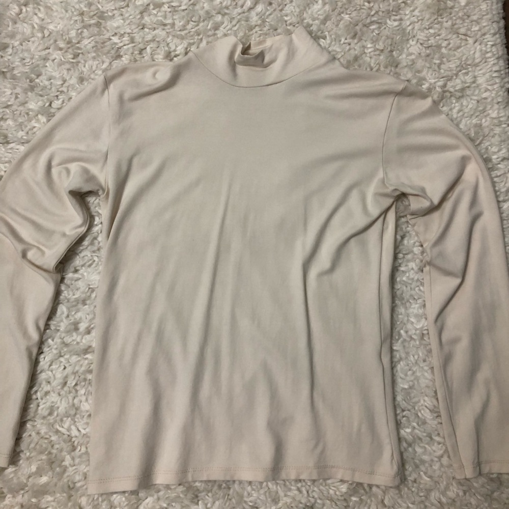 Cream low turtle neck